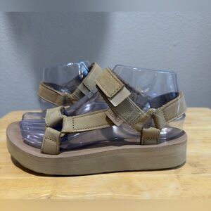Teva Sandals Desert Sand Tan Midform Universal Platform Leather Women’s Sz 6